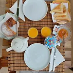 Frühstückspension Pura Vida Viareggio